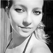 INSEGNANTE GIOVANE ITALIANA. INSEGNA
LINGUA PORTOGHESE BRASILIANO AI RAGAZZI